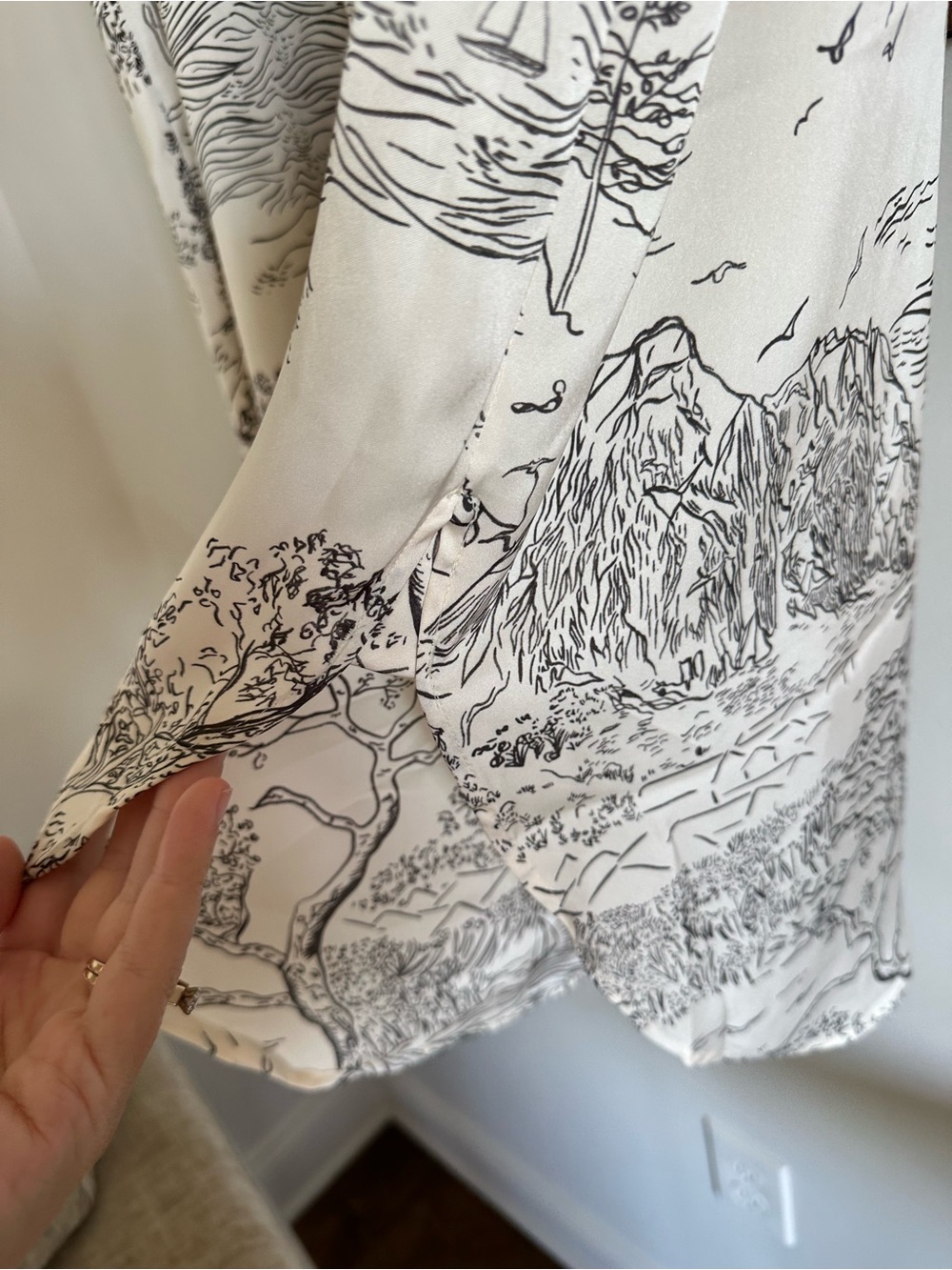 H&M Scenic Print Long Shirt/Dress - Stunning! XL - Picture 13 of 13